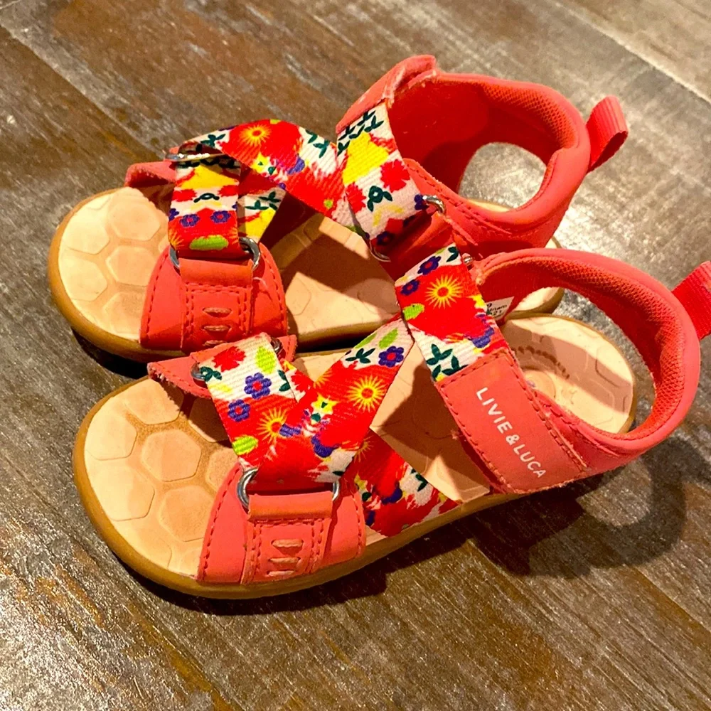 Livie & Luca pink floral sandals size 9 - Picture 2 of 3